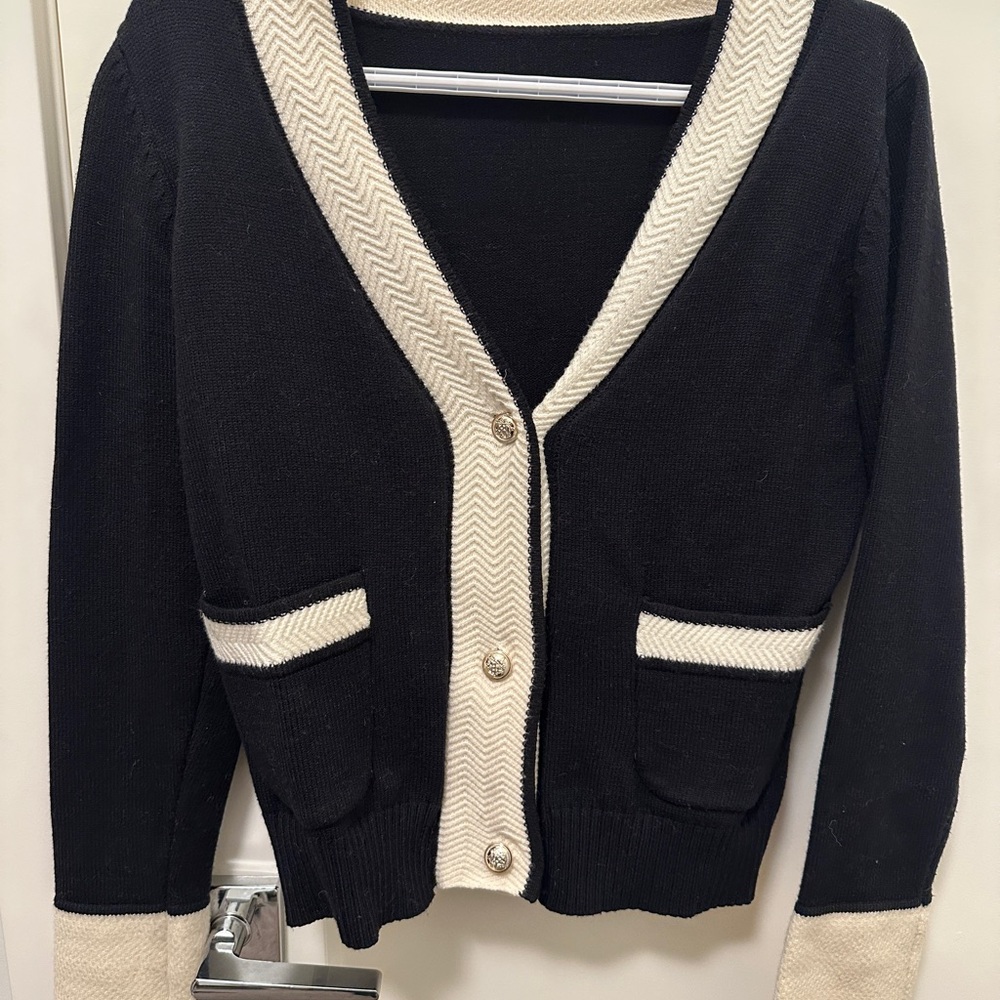 Chic Black & White Contrast Trim Cardigan | Women’s Knit Sweater